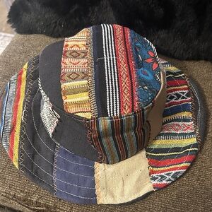Bucket hat
